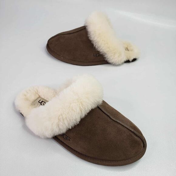 UGG Women's Scuffette Suede Sheepskin Thin soled Espresso Brown Slipper Size 7 - Picture 1 of 12